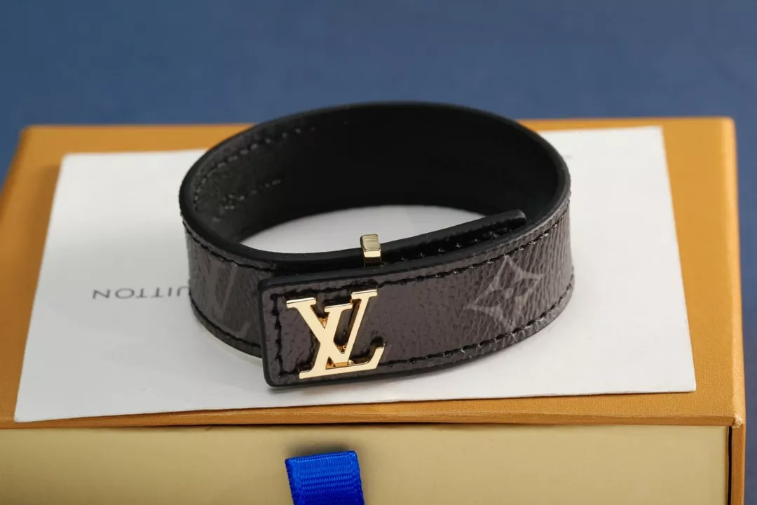 louis vuitton lv bracelets s_1270627